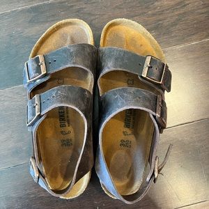 Size 39 Birkenstocks with heel strap, barely worn